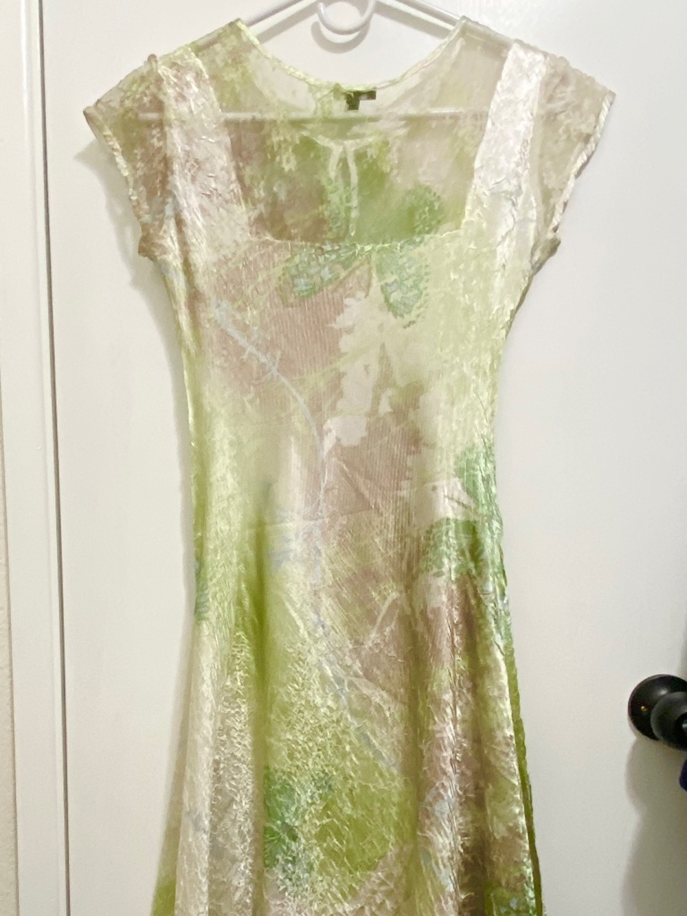 Komarov Size M Women’s   Shimmering Lace Dress made in USA
